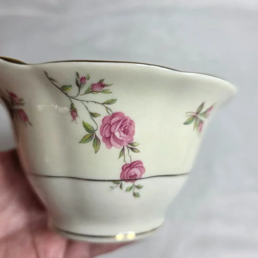 Theodore Haviland Delaware (New York) Sugar Bowl with Lid Ivory with Pink Roses